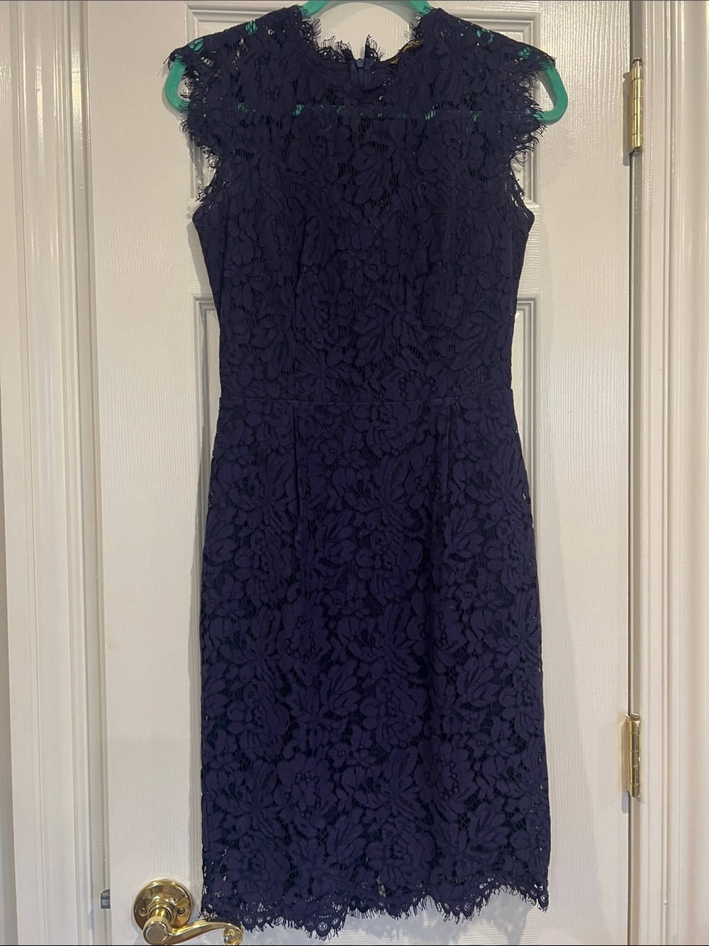 Plum Floral Lace Sheath Dress - like new -Small